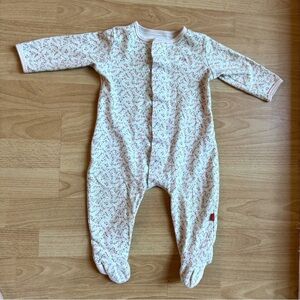 Magnetic Me organic cotton footie pink floral size 6-9m
